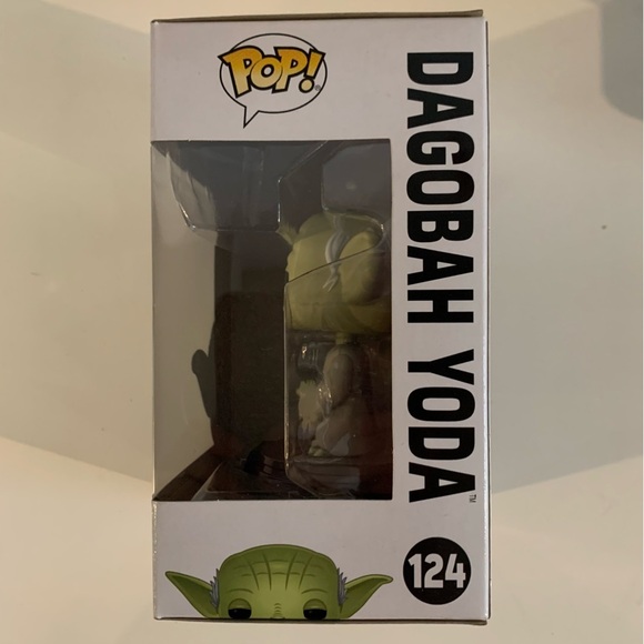 FUNKO POP! Star Wars Dagobah Yoda #124 Collectible Figurine - Picture 7 of 8